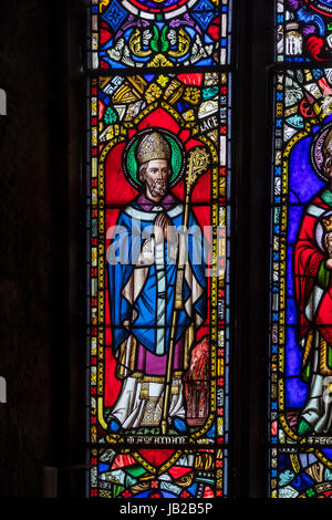 Glasfenster der Kapelle von St. Cuthbert, Inner Farne Islands, Northumberland. UK Stockfoto