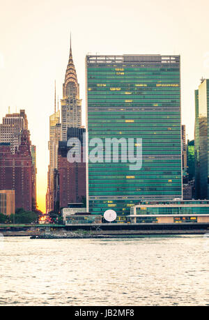 Blick auf die UNO und das Chrysler Building in Manhattan, New York City Stockfoto
