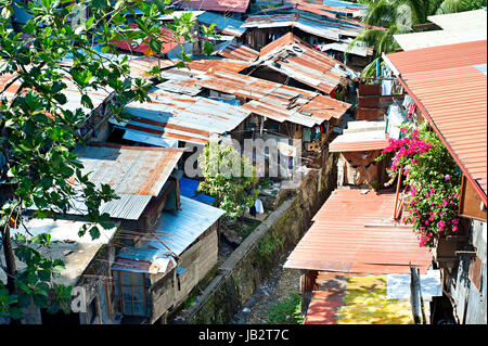 Luftbild auf Slums in der Nacht in Cebu City, Philippinen Stockfoto