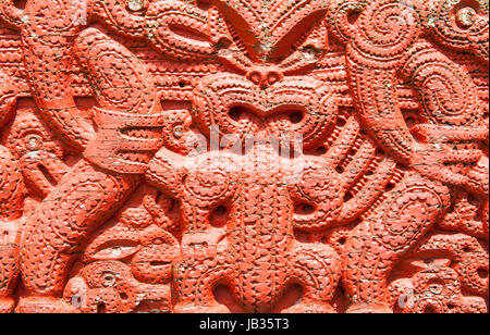 Detail einer alten schönen Maori schnitzen, Rotorua, Neuseeland Stockfoto