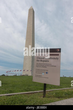 4. Juni 2017: Washington Monument auf unbestimmte Zeit geschlossen Zeichen. Voraussichtliche Eröffnung ist für die Öffentlichkeit im Jahr 2016 wegen Probleme mit dem laufenden Lift geschlossen, 2019. Stockfoto