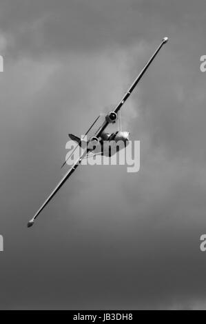 Catalina PBY5A "Flying Boat" ein Amphibienflugzeug, eines der am weitesten verbreitete Meer Flugzeuge des zweiten Weltkrieges, Torbay Airshow, Devon, UK, 2017. Stockfoto