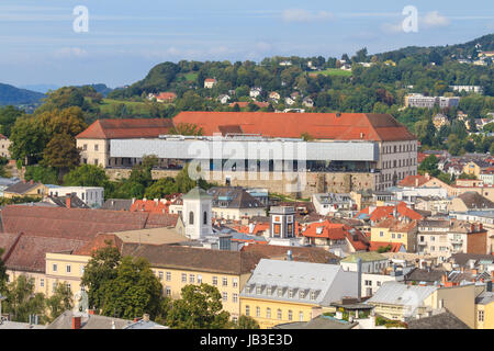 Linzer Stadtbild mit Schlossmuseum und Altstadt, Österreich Stockfoto