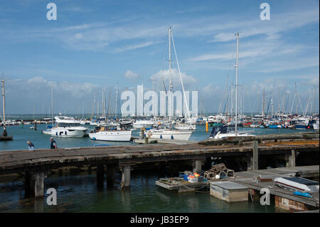 Yarmouth Yacht Hafen, Isle of Wight Stockfoto