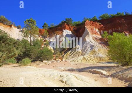 Rustel Ockerfelsen - Rustel Ocre rockt 12 Stockfoto