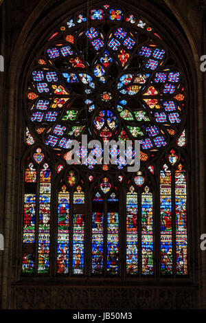 Frankreich, Yonne (89), Sens, Cathédrale Saint-Etienne, Rosace du Querschiff Sud / / Frankreich, Yonne, Sens, Kathedrale Saint-Etienne, rose Fenster des südlichen t Stockfoto