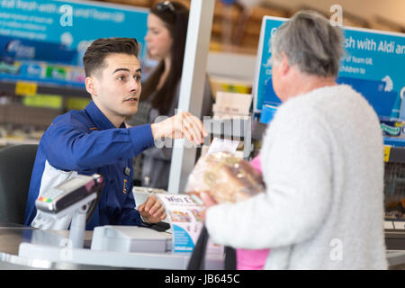 Aldi Supermarkt, Aigburth Stockfoto