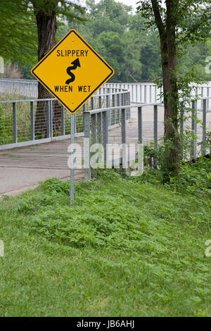 Rutschig bei Nässe Stockfoto