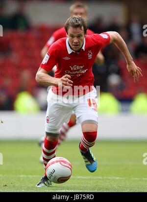 CHRIS GUNTER NOTTINGHAM FOREST FC Watford FC Stadt Boden NOTTINGHAM ENGLAND 20. August 2011 Stockfoto