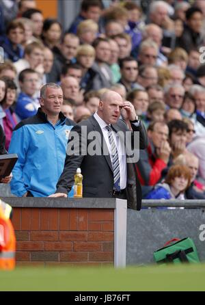 STEVE KEAN kann nicht glauben, seine L BLACKBURN ROVERS V EVERTON FC EWOOD PARK BLACKBURN ENGLAND 27. August 2011 Stockfoto