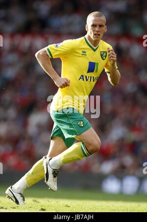 STEVE MORISON NORWICH CITY FC OLD TRAFFORD MANCHESTER ENGLAND 1. Oktober 2011 Stockfoto