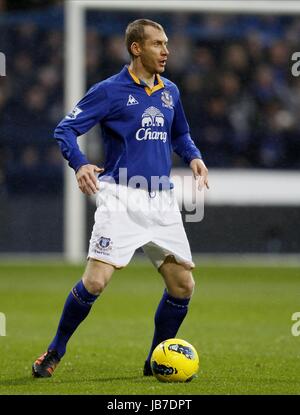 TONY HIBBERT EVERTON FC EVERTON FC REEBOK STADIUM BOLTON ENGLAND 26. November 2011 Stockfoto