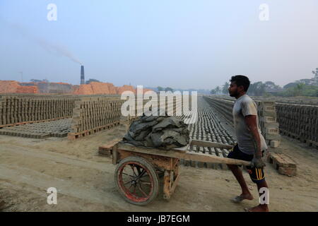 Eine Ziegelei in Khulna, Bangladesh Stockfoto