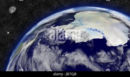 Antarktis auf dem Planeten Erde aus dem Weltraum mit Mond und Sternen im Hintergrund. Elemente des Bildes von der NASA eingerichtet. Stockfoto