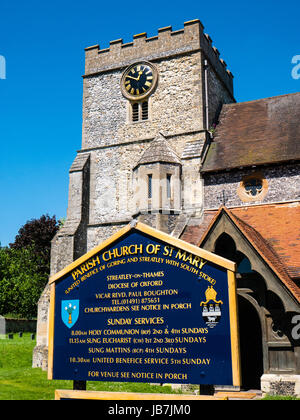 Str. Marys C E Kirche, Streatley, Berkshire, England Stockfoto