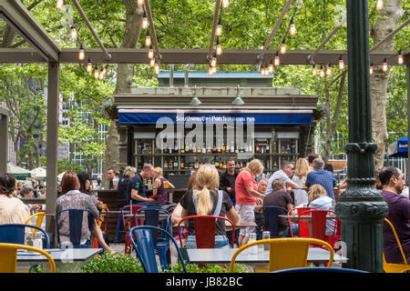 Sommer im Bryant Park, New York, USA Stockfoto