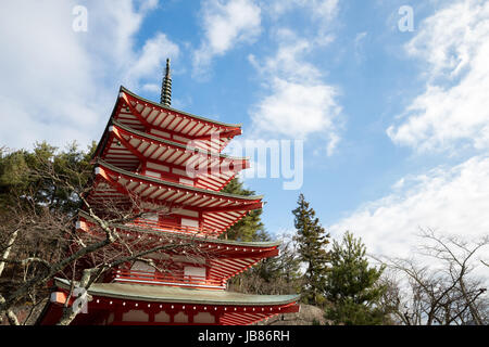 Schöne Shureito-Pagode in Yamanashi Stadt Berg Fuji Japan Stockfoto