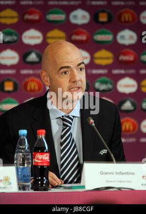 GIANNI INFANTINO UEFA-Generalsekretär UEFA-Generalsekretär Olympiastadion Kiew UKRAINE 2. Dezember 2011 Stockfoto