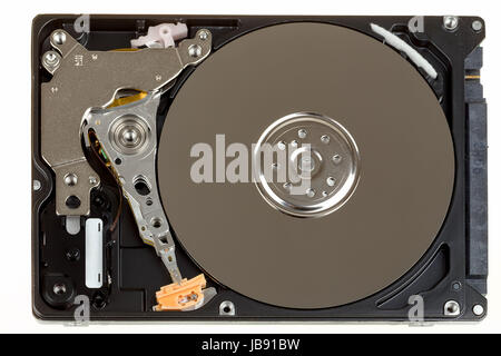 ungedeckte 2,5 Zoll Notebook-Festplatte isoliert auf weiss Stockfoto