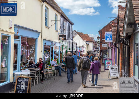 COLCHESTER TOWN CENTER.  BRITAINS ÄLTESTE AUFGEZEICHNETE STADT Stockfoto