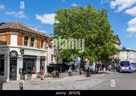 COLCHESTER TOWN CENTER.  BRITAINS ÄLTESTE AUFGEZEICHNETE STADT Stockfoto