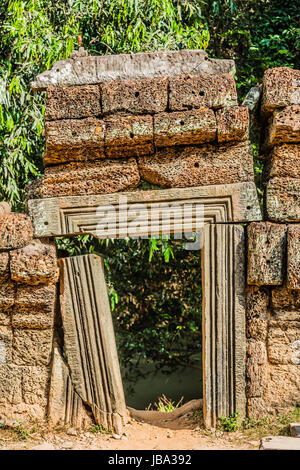 kleiner Durchgang ta Prohm Angkor Wat Kambodscha Stockfoto