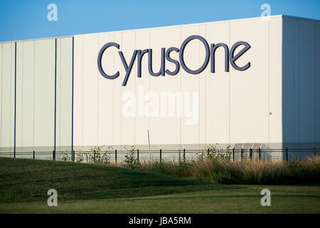 Ein Logo Zeichen außerhalb eines CyrusOne-Rechenzentrums in Houston, Texas, am 27. Mai 2017. Stockfoto