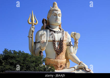 Lord Shiva in Ruhe, sitzen am Naganatha (Jyothirlinga)-Tempel in der Nähe von Dwaraka, Gujarath, Indien, Asien Stockfoto