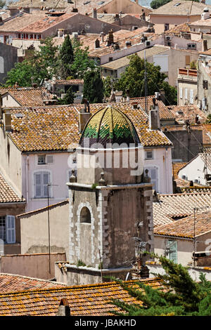 Saint-Tropez, Chapelle De La Misericorde aus Dem 16. Halbmonatsschrift, Cote d ' Azur - Saint Tropez, Chapelle De La Misericorde aus dem 16. Jahrhundert, Cote d ' Azur, Südfrankreich Stockfoto