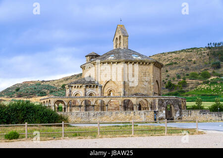 Ermita de Santa Maria de Eunate auf dem Weg nach Santiago De Compostela Stockfoto