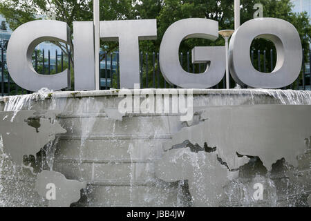 Ein Logo Zeichen außerhalb der Hauptsitz der Citgo Petroleum Corporation in Houston, Texas, am 27. Mai 2017. Stockfoto