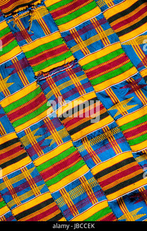 Kente Tuch aus Ghana in Studioumgebung Stockfoto