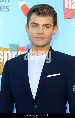 North Hollywood, CA, USA. 9. Juni 2017. LOS ANGELES - JUN 9: Garrett Clayton in der NBC "Hairspray Live!" FYD-Event im ATAS Saban Media Center am 9. Juni 2017 in North Hollywood, CA Credit: Kay Blake/ZUMA Draht/Alamy Live-Nachrichten Stockfoto