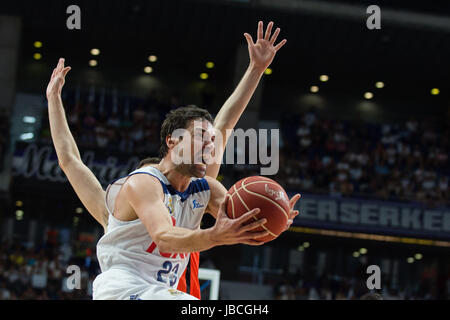 MADRID, ESPAÑA - 9 DE JUNIO DE 2017: Sergio Llull während des Spiels zwischen Real Madrid und Valencia Korb, entspricht das erste Spiel der Playoffs der Endesa-League-Finale gespielt im WiZink Center in Madrid. Stockfoto