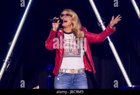 Bournemouth, UK. 10. Juni 2017. Anastacia live auf dem Bournemouth International Centre. Bildnachweis: Charlie Raven/Alamy Live-Nachrichten Stockfoto