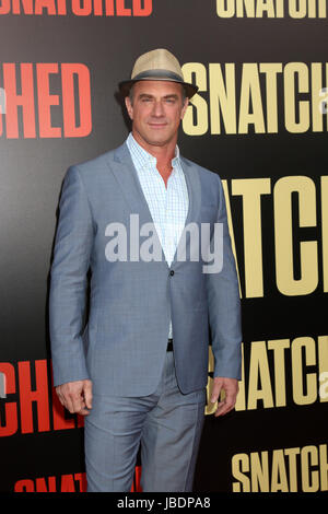 Weltpremiere von "Snatched" statt im Regency Village Theater in Los Angeles - Ankünfte mit: Christopher Meloni Where: Westwood, Kalifornien, USA bei: Kredit-10. Mai 2017: Nicky Nelson/WENN.com Stockfoto