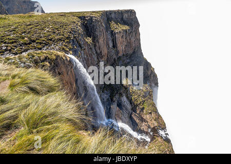 Tugela Falls fallen in die Wolken auf Sentinel Wandern Sie in die Drakensberge Stockfoto