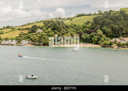 Blick auf Ost Portlemouth aus Salcombe, Devon, UK. Stockfoto