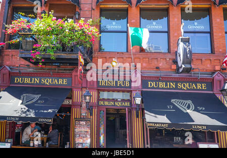 Irish Pub Dublin Square in San Diego - SAN DIEGO - Kalifornien Stockfoto