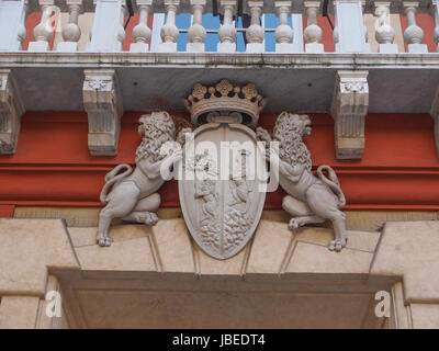 Genua, Italien - 16. März 2014: Das Wappen auf historischen Palast Palazzo Rosso hosting der Bildergalerie Stockfoto