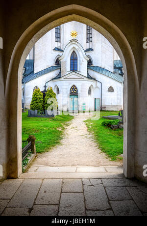 Eingang zum St. Johannes Nepomuk Kirche, Mähren, Tschechien Stockfoto