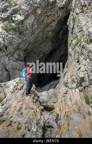 Eingang zur archäologischen Stätte von Paviland Höhle wo die Red Lady Beerdigung entdeckt wurde, Gower, Wales, UK Stockfoto