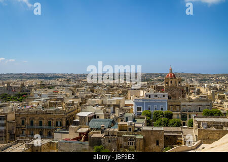Victoria City mit Saint George Basilica-Blick von der Zitadelle - Victoria, Gozo, Malta Stockfoto