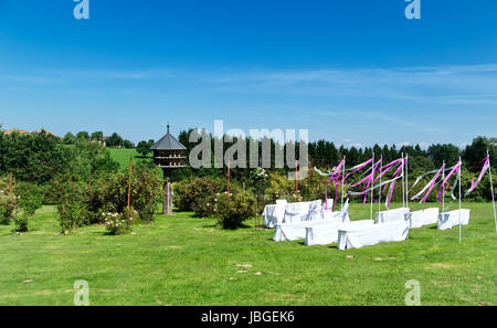 Schöne Hochzeit im freien Ort, aufgenommen in Oberösterreich Stockfoto