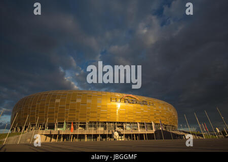 Danzig, Polen - 19 SEPTEMBER: PGE Arena ist eine neu erbaute Fußballstadion für die Europameisterschaft 2012. Das Stadion hat eine Kapazität von den Ständen für 43.615 Zuschauer. 19. September 2013 in Danzig, Polen Stockfoto