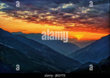 Blick vom Kalinchok Photeng auf das Kathmandu-Tal, Nepal Stockfoto