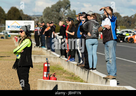 Melbourne, Australien. 11. Juni 2017. Boxengasse während der 2017 Shannon Staatsangehörige, Runde 3 - Winton, Australien am 11. Juni 2017. Bildnachweis: Dave Hewison Sport/Alamy Live-Nachrichten Stockfoto