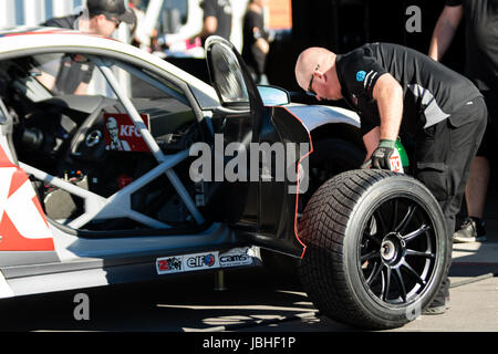 Melbourne, Australien. 11. Juni 2017. Boxengasse während der 2017 Shannon Staatsangehörige, Runde 3 - Winton, Australien am 11. Juni 2017. Bildnachweis: Dave Hewison Sport/Alamy Live-Nachrichten Stockfoto