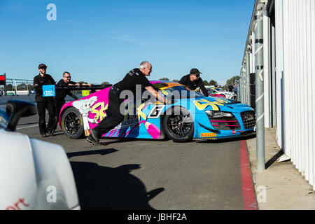 Melbourne, Australien. 11. Juni 2017. Boxengasse während der 2017 Shannon Staatsangehörige, Runde 3 - Winton, Australien am 11. Juni 2017. Bildnachweis: Dave Hewison Sport/Alamy Live-Nachrichten Stockfoto