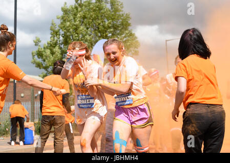 The Color Run London, Wembley Park 2017. Farblauf Stockfoto